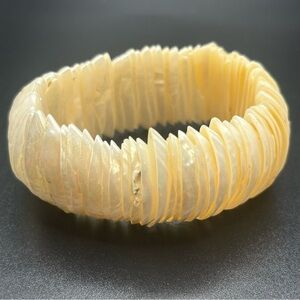 Vintage Mother of Pearl Shell Stretch Bracelet Boho Statement